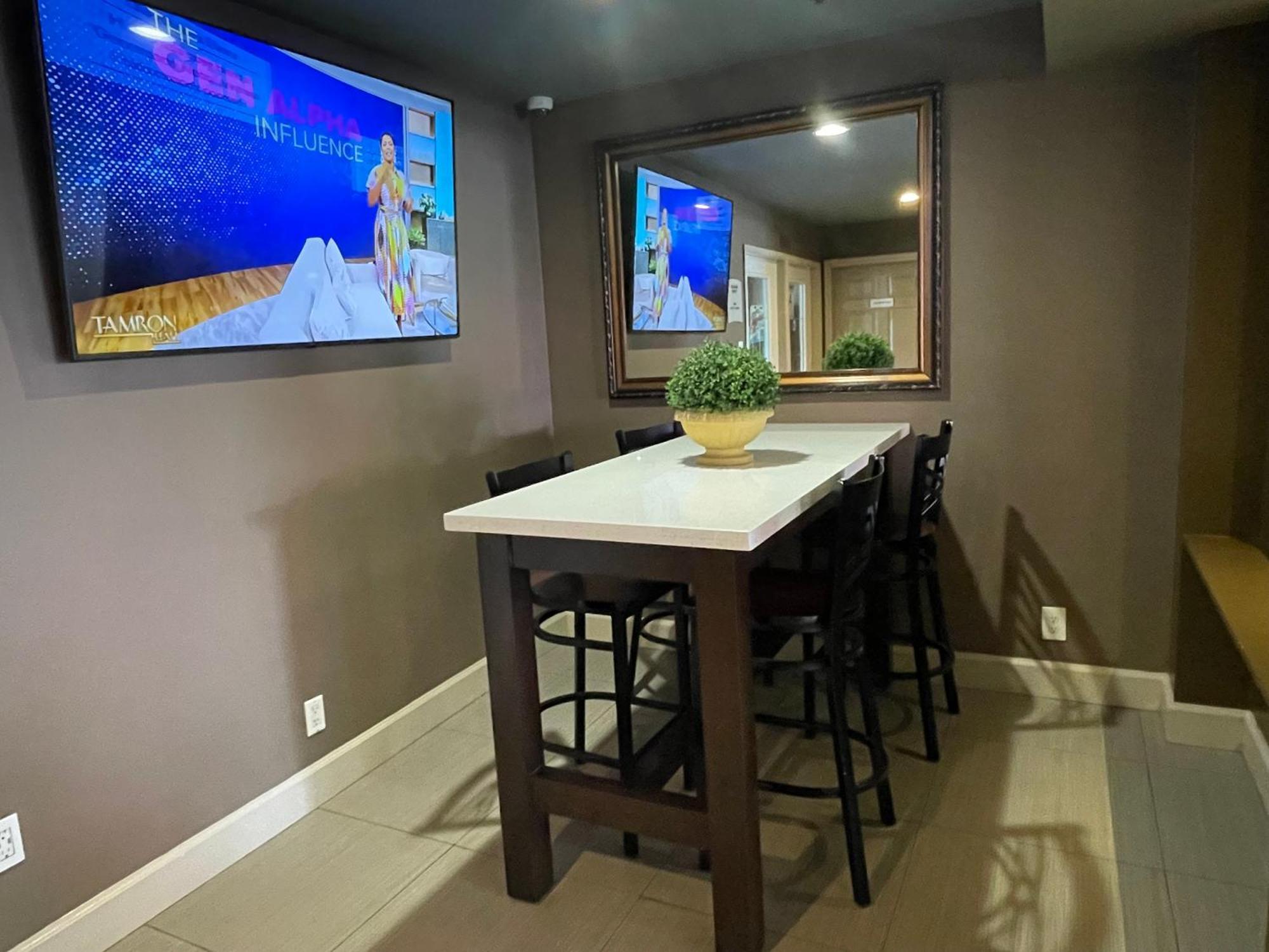 Quality Inn Ontario Airport Convention Center Ngoại thất bức ảnh