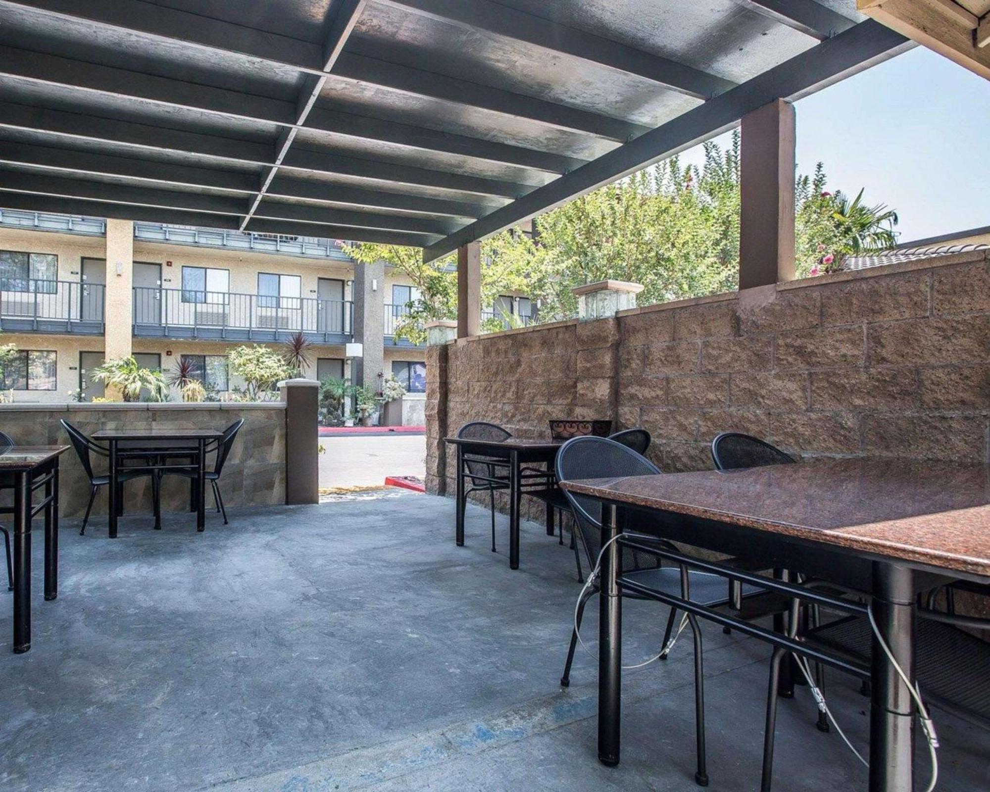 Quality Inn Ontario Airport Convention Center Ngoại thất bức ảnh