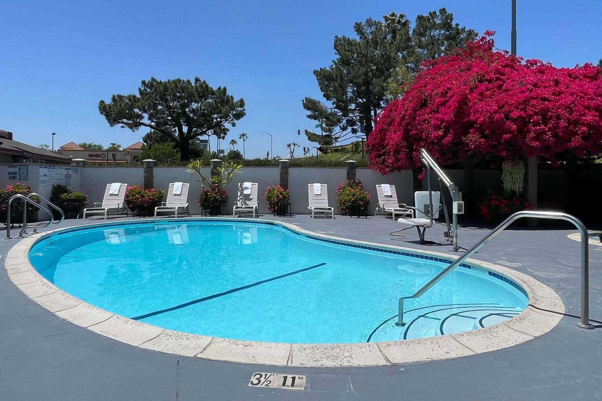 Quality Inn Ontario Airport Convention Center Ngoại thất bức ảnh