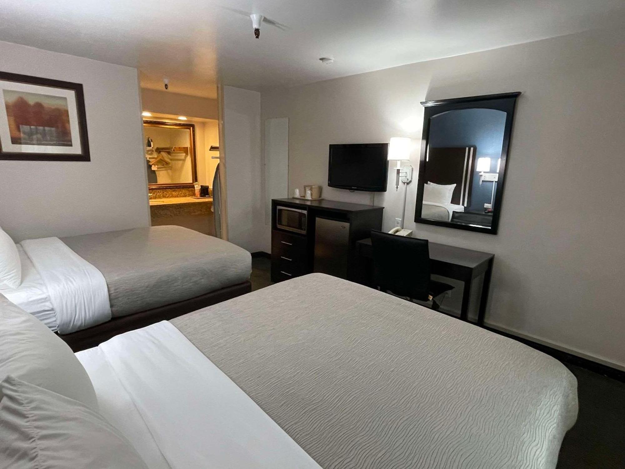 Quality Inn Ontario Airport Convention Center Ngoại thất bức ảnh