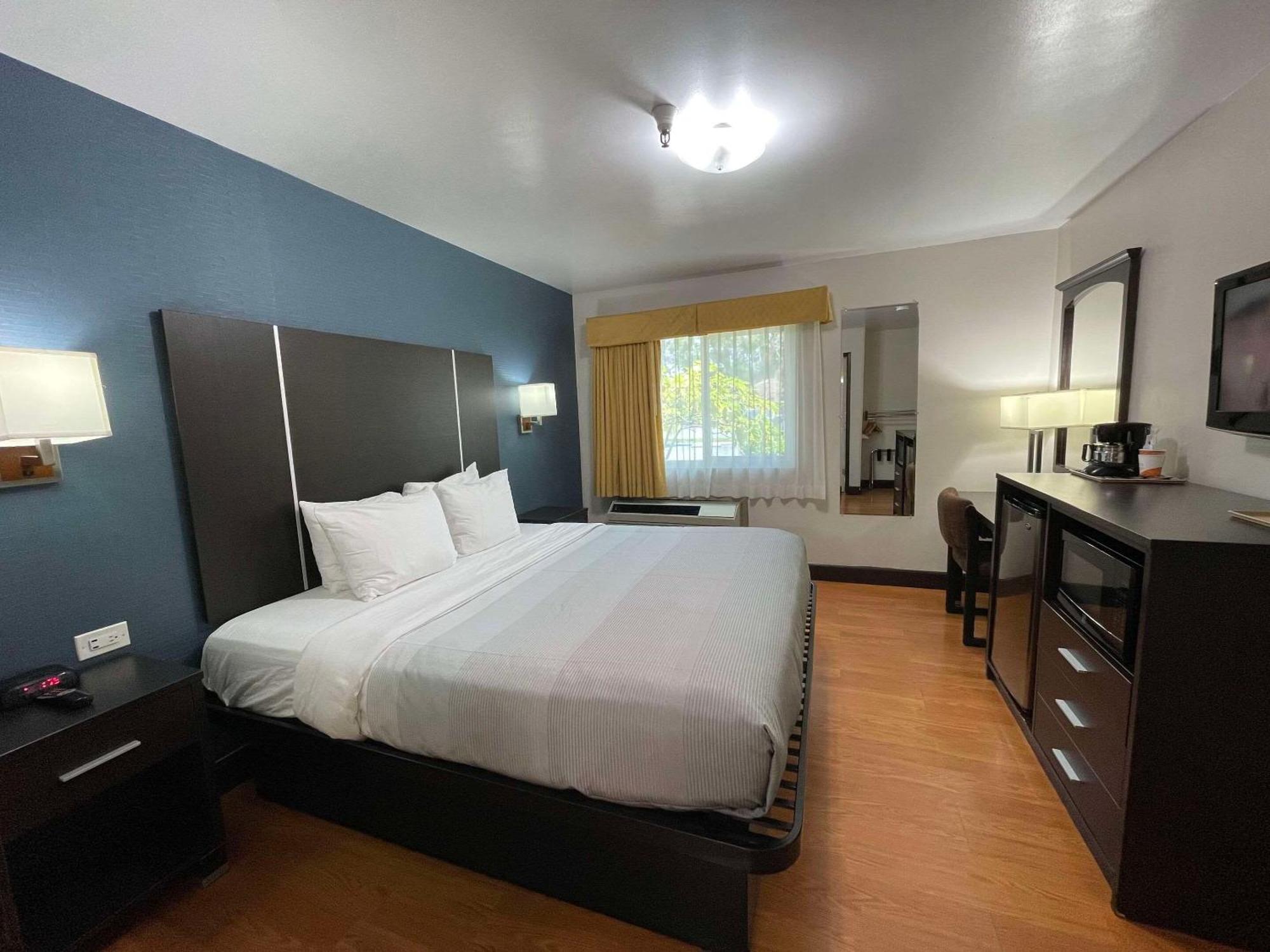 Quality Inn Ontario Airport Convention Center Ngoại thất bức ảnh